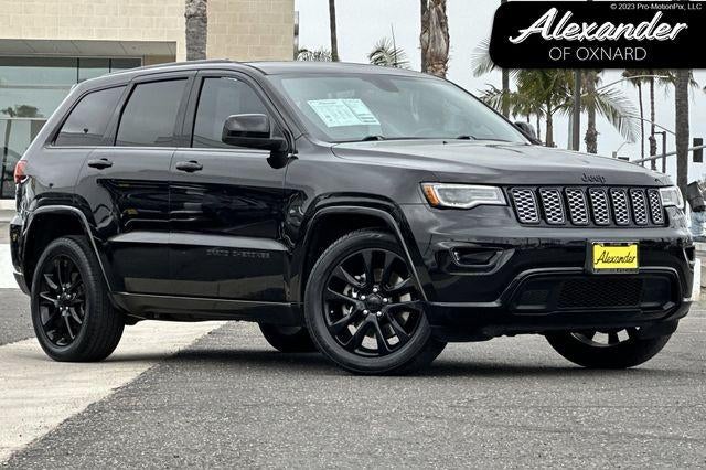 2021 Jeep Grand Cherokee Laredo X in Black — front three-quarter view